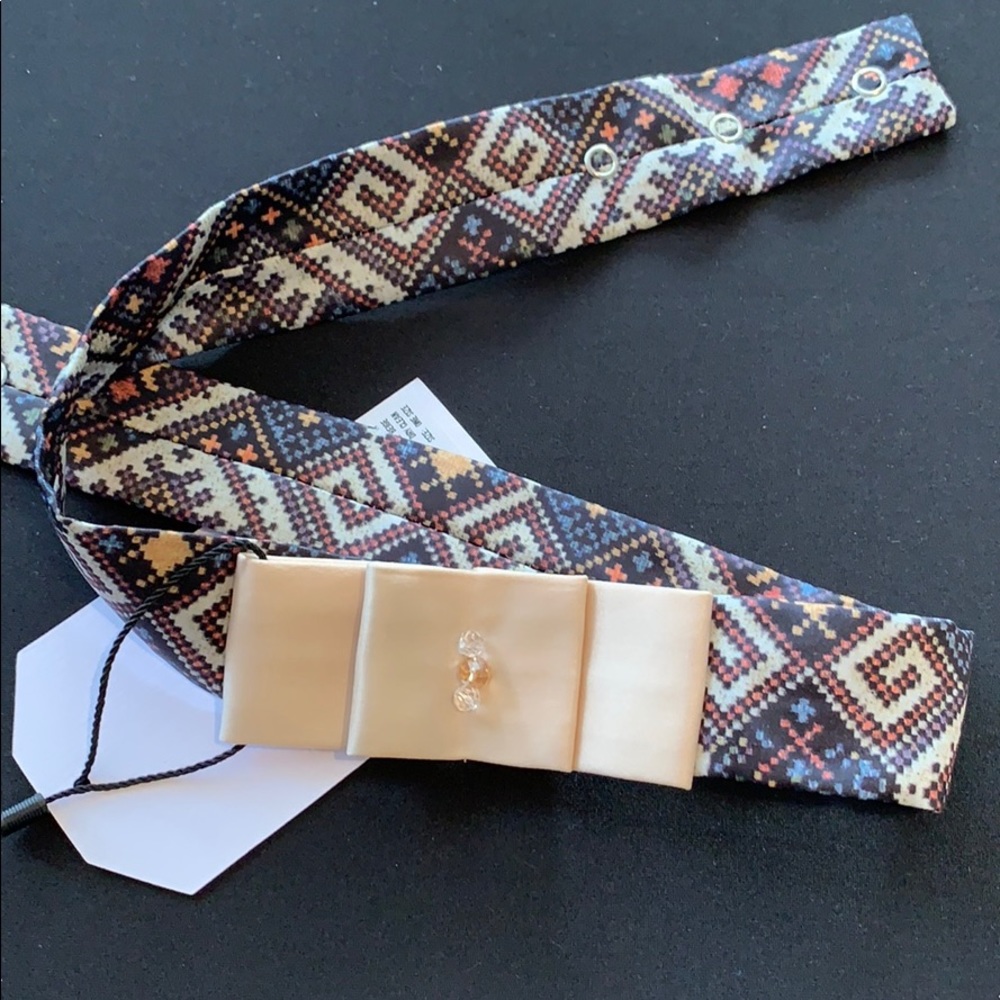 Silk bow belt